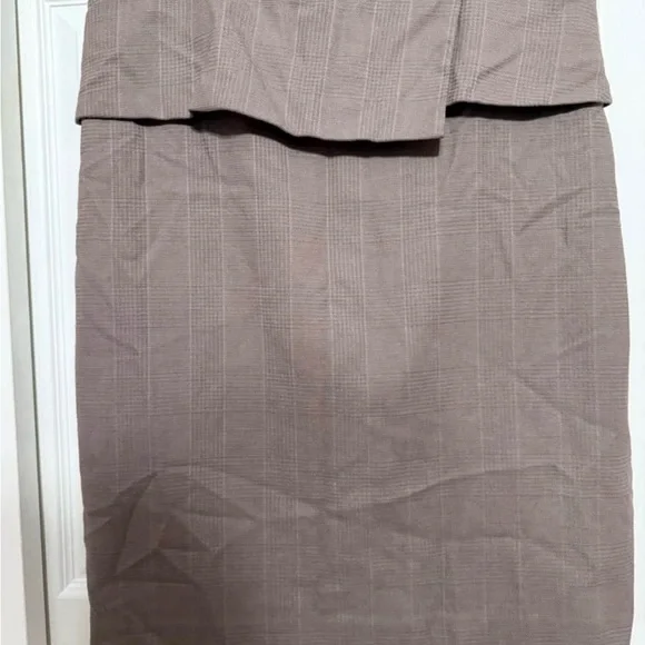 Ann Taylor Taupe Plaid Peplum Dress - Size 12 - Picture 6 of 11